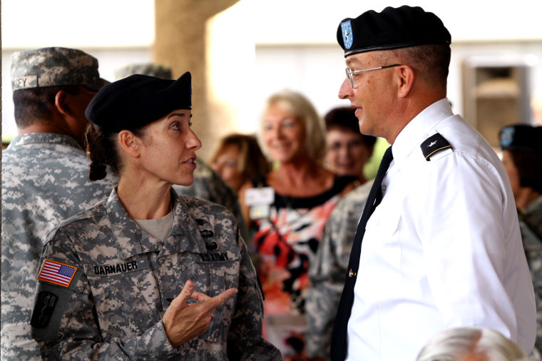 Colonel Darnauer takes command of CRDAMC
